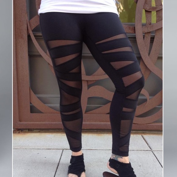 Lululemon Black High Times Tech Mesh Leggings - Picture 7 of 7